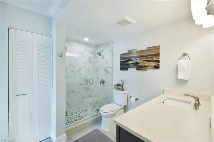 60 Pelican St W 505, Naples, Florida 34113