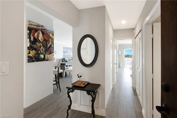 60 Pelican St W 505, Naples, Florida 34113
