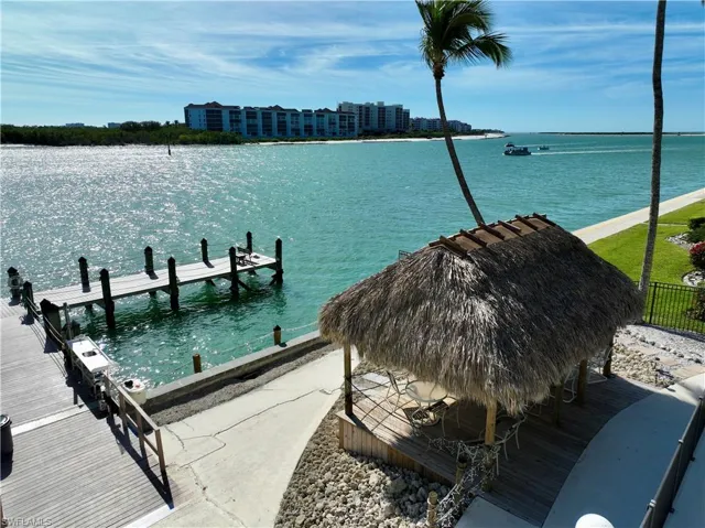 60 Pelican St W 505, Naples, Florida 34113