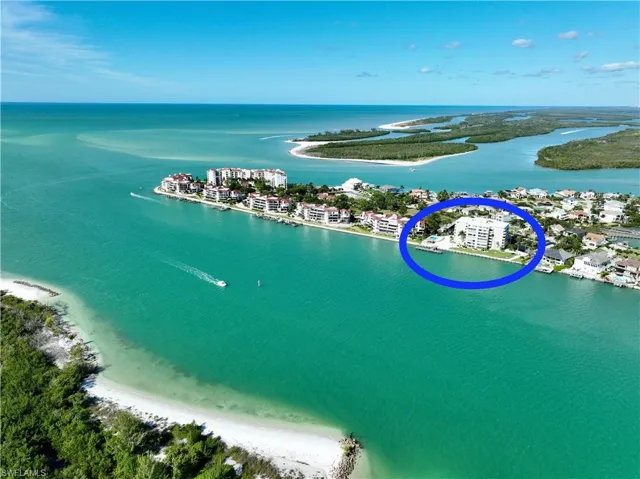 60 Pelican St W 505, Naples, Florida 34113
