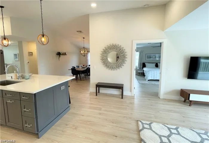 803  104th N AVE, Naples, FL 34108