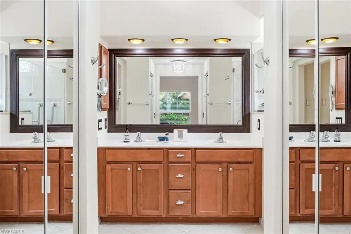 14915 Volterra Ct, Naples, Florida 34120