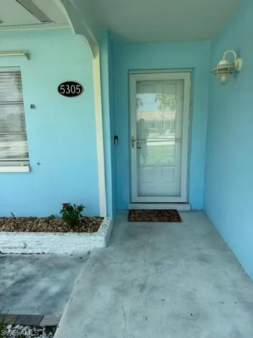 5305 Cocoa Ct, Cape Coral, Florida 33904