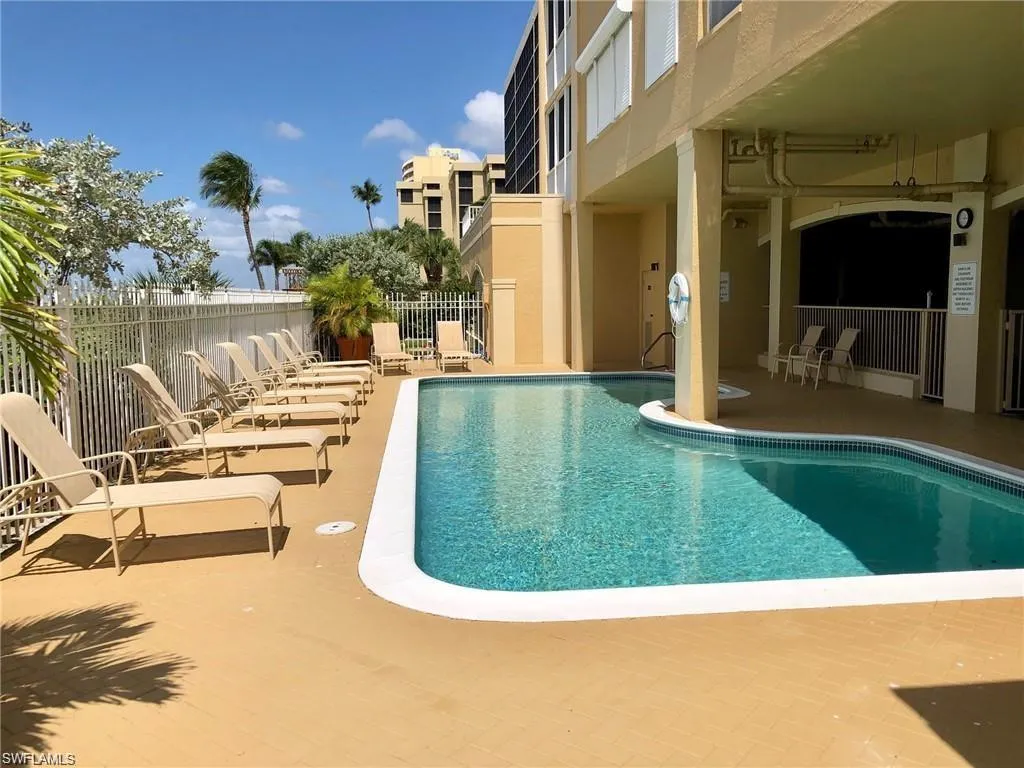 9577 Gulf Shore DR, Naples, FL 34108,224082441