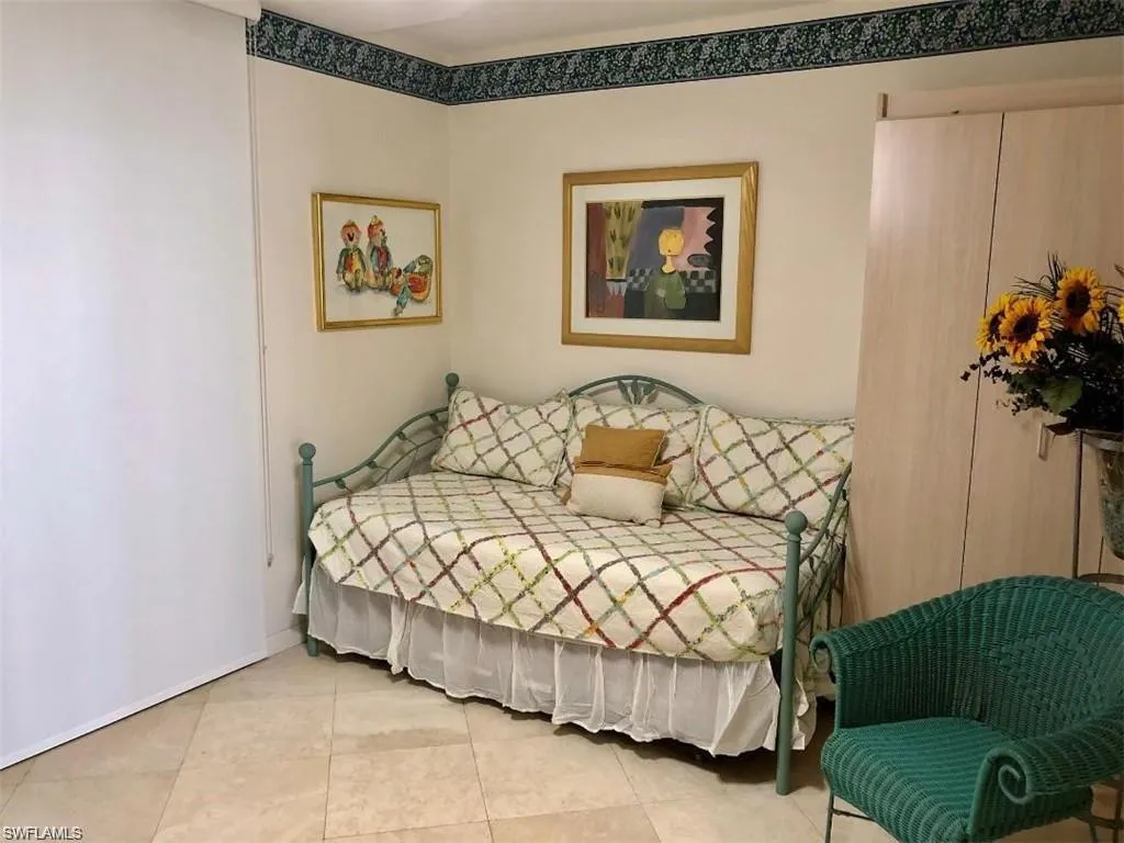 9577 Gulf Shore DR, Naples, FL 34108,224082441