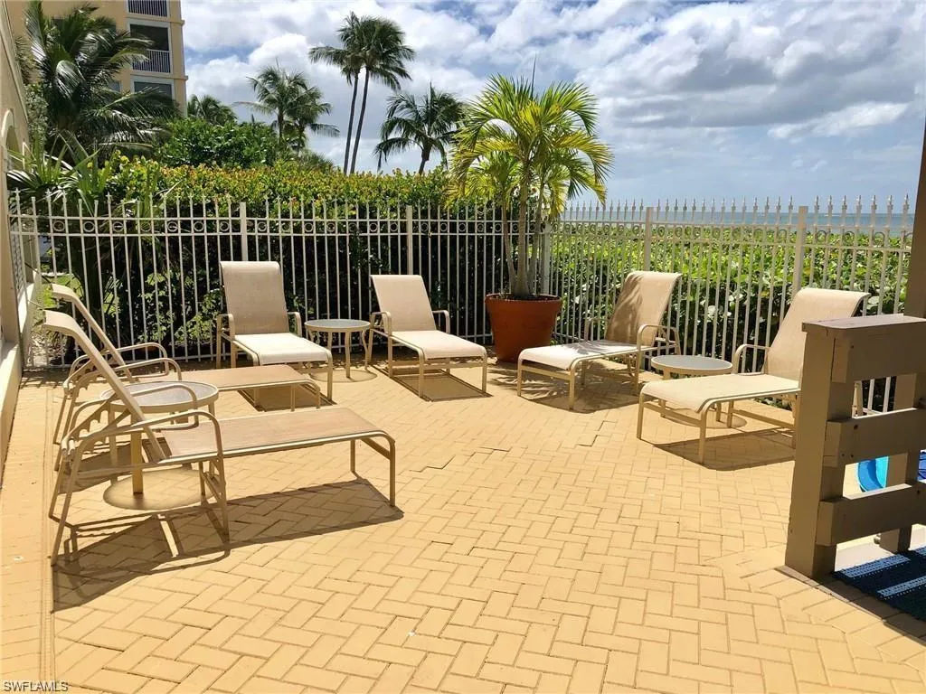 9577 Gulf Shore DR, Naples, FL 34108,224082441