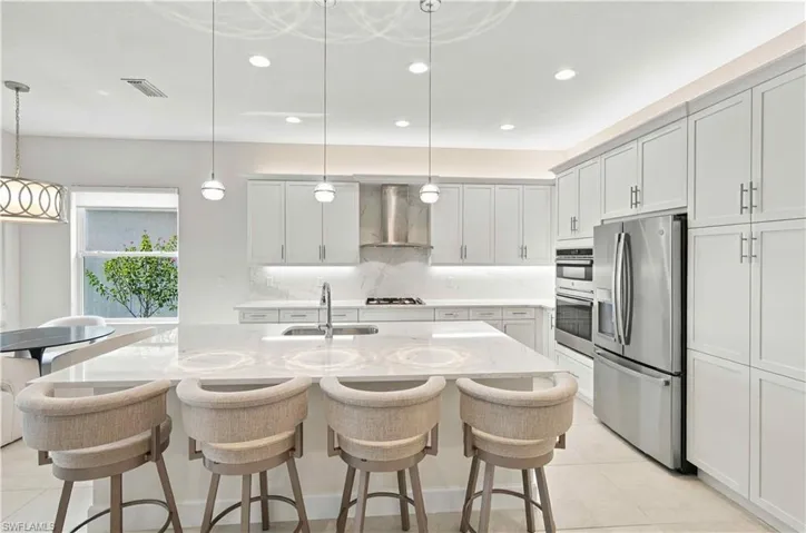 gourmet kitchen, huge island