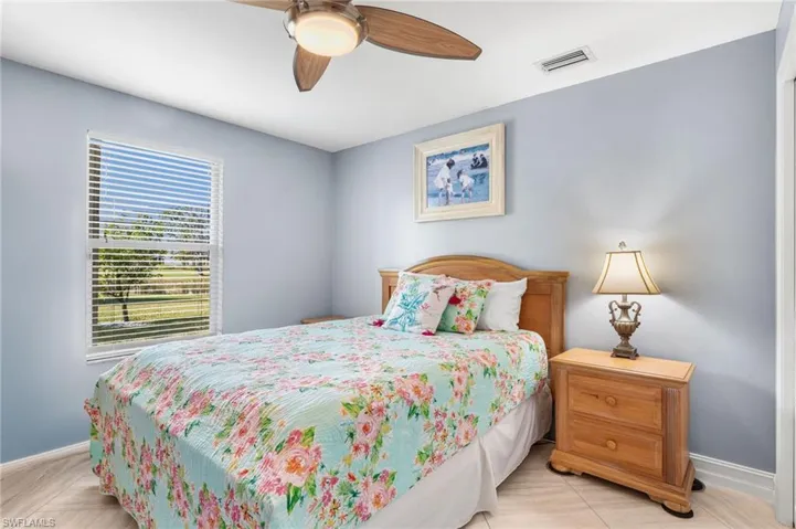 Bedroom with ceiling fan