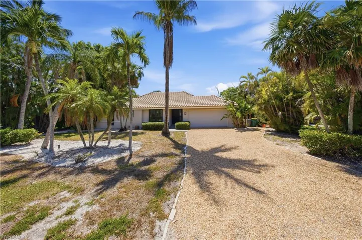 1323 Par View Dr, Sanibel, Florida 33957