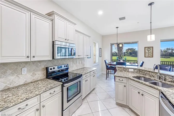 9537  Ironstone  TER, Naples, FL 34120