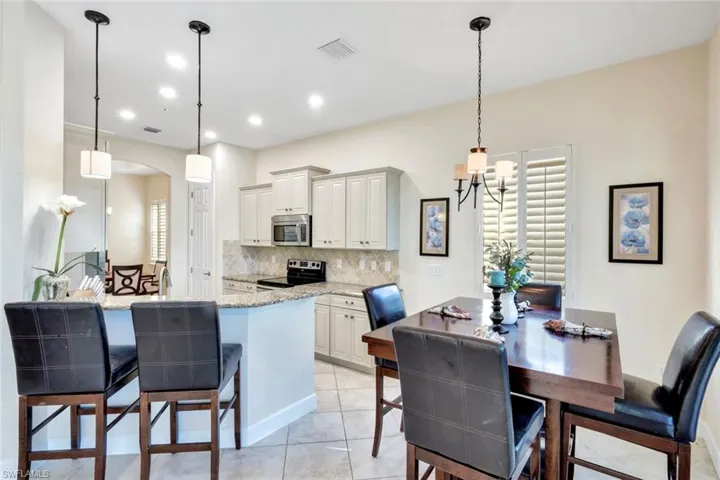 9537  Ironstone  TER, Naples, FL 34120