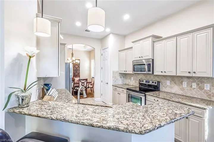 9537  Ironstone  TER, Naples, FL 34120