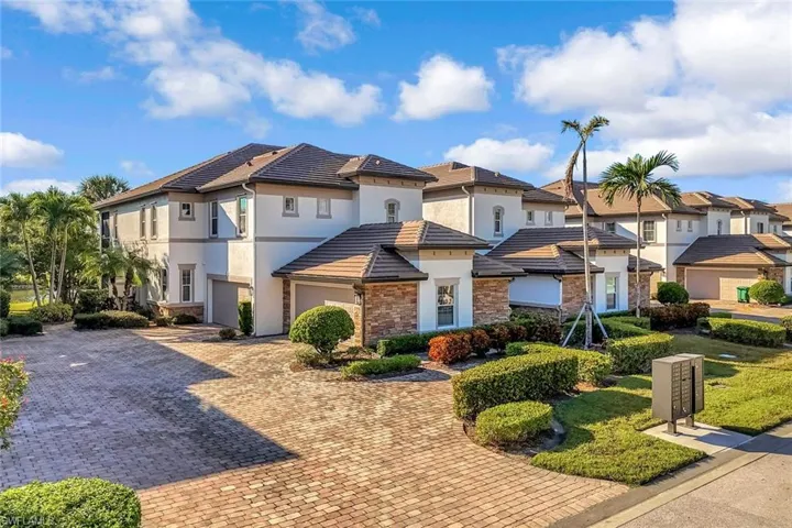 9537  Ironstone  TER, Naples, FL 34120