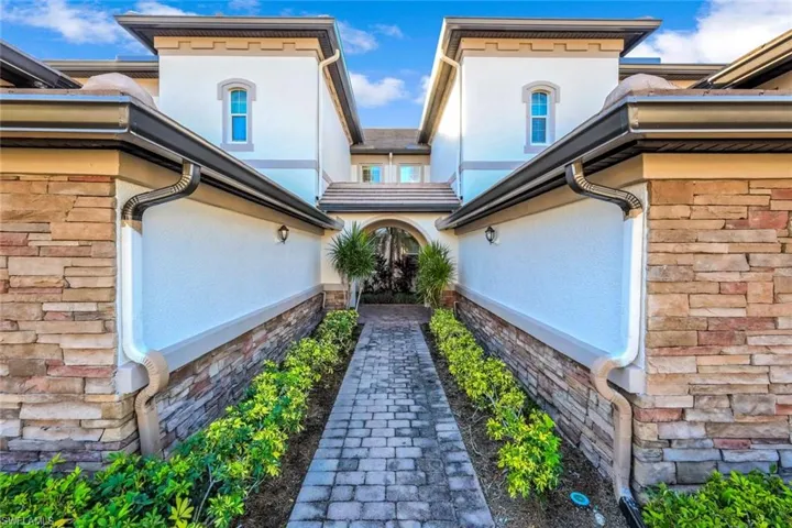9537  Ironstone  TER, Naples, FL 34120