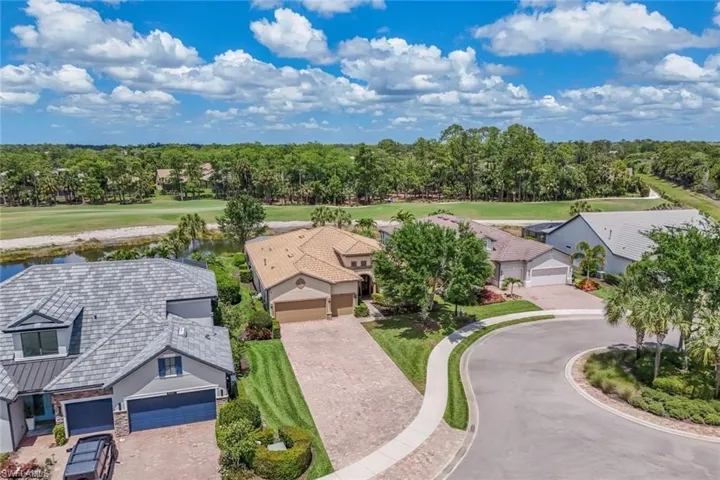 9403 Surfbird Ct, Naples, Florida 34120