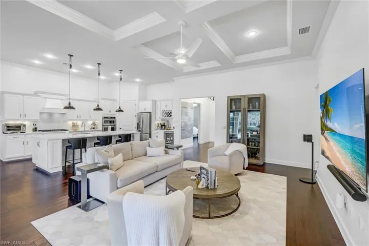 9403 Surfbird Ct, Naples, Florida 34120