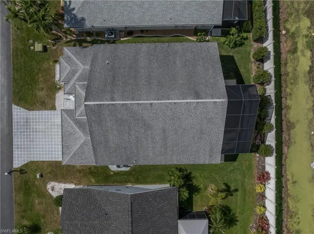 Aerial view of property and surrounding area