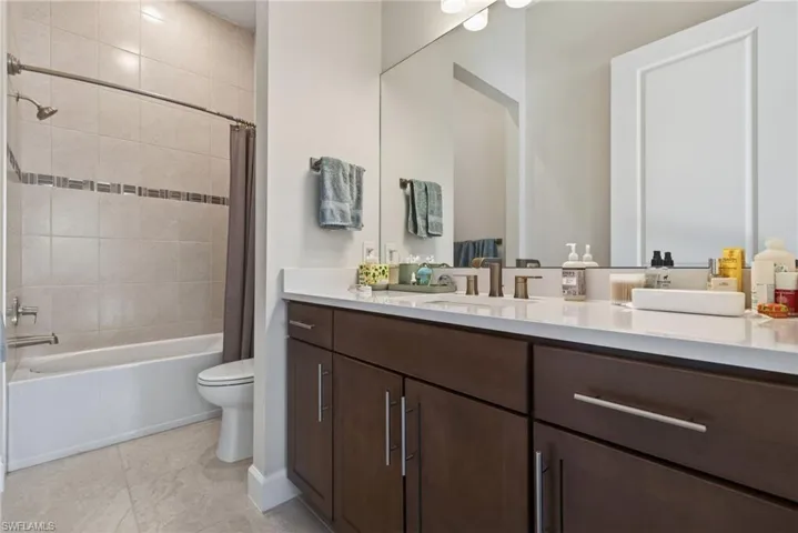 20122  Hartford  BLVD, Estero, FL 33928