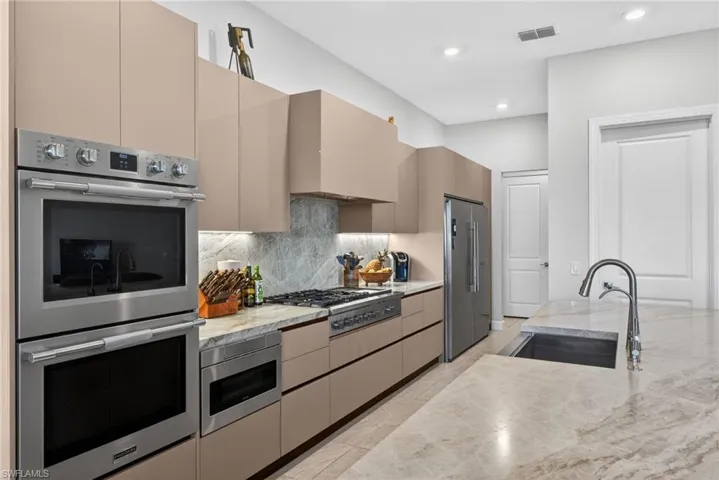 20122  Hartford  BLVD, Estero, FL 33928