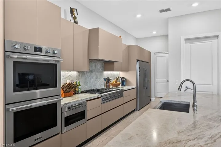 20122  Hartford  BLVD, Estero, FL 33928