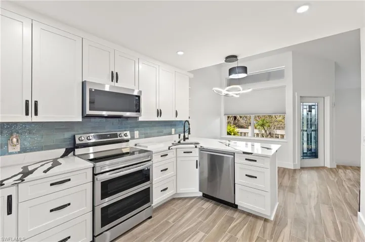 838-840 Rabbit Rd, Sanibel Fl 33957