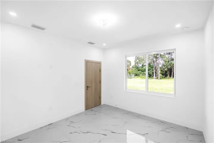 718 Robert Ave, Lehigh Acres, Florida 33936