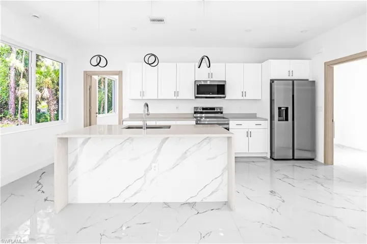 718 Robert Ave, Lehigh Acres, Florida 33936