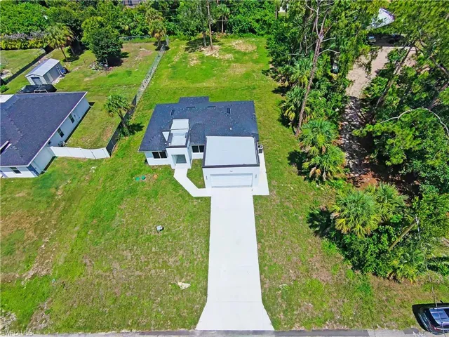 718 Robert Ave, Lehigh Acres, Florida 33936