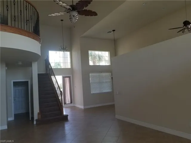 11253 Sparkleberry Dr, Fort Myers, Florida 33913