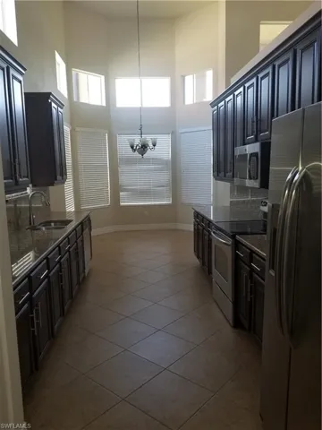 11253 Sparkleberry Dr, Fort Myers, Florida 33913