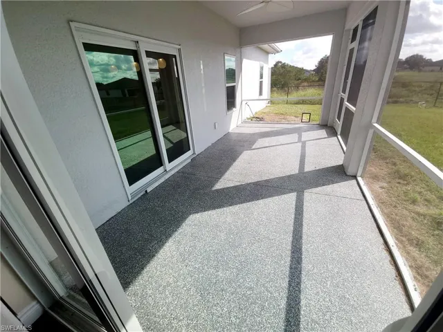 612  Kingsbury E ST, Lehigh Acres, FL 33974