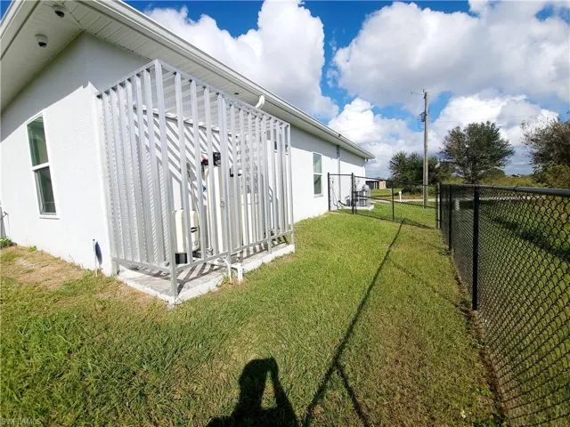612  Kingsbury E ST, Lehigh Acres, FL 33974