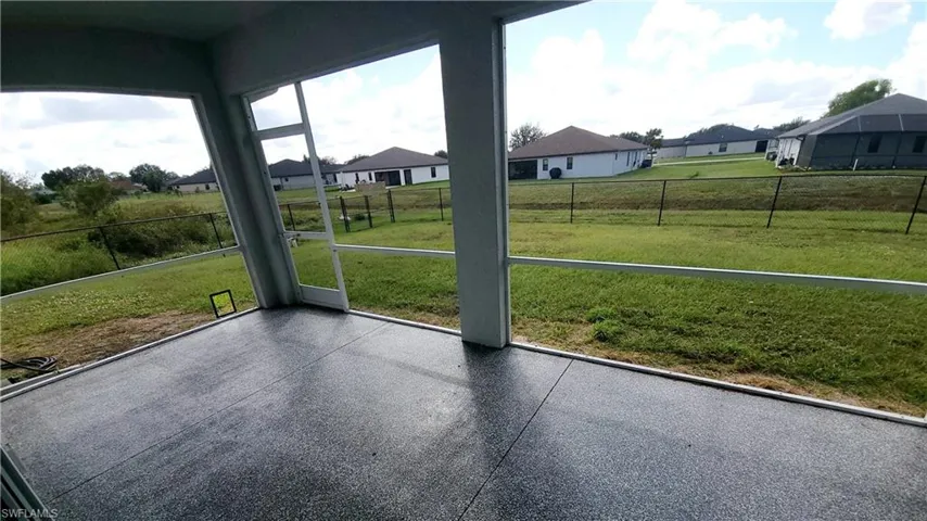 612  Kingsbury E ST, Lehigh Acres, FL 33974