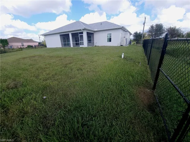 612  Kingsbury E ST, Lehigh Acres, FL 33974