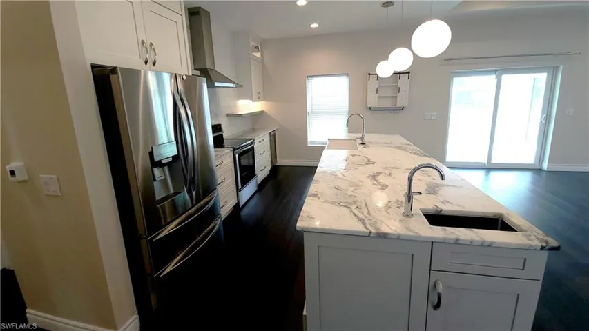 612  Kingsbury E ST, Lehigh Acres, FL 33974