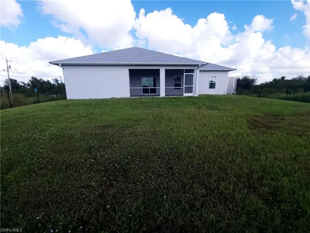 612  Kingsbury E ST, Lehigh Acres, FL 33974