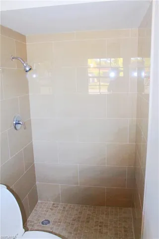 10  Broadway  CIR, Fort Myers, FL 33901