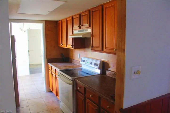 10  Broadway  CIR, Fort Myers, FL 33901