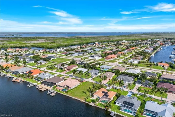 2834 Sw 30th St, Cape Coral, Florida 33914