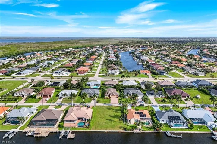 2834 Sw 30th St, Cape Coral, Florida 33914