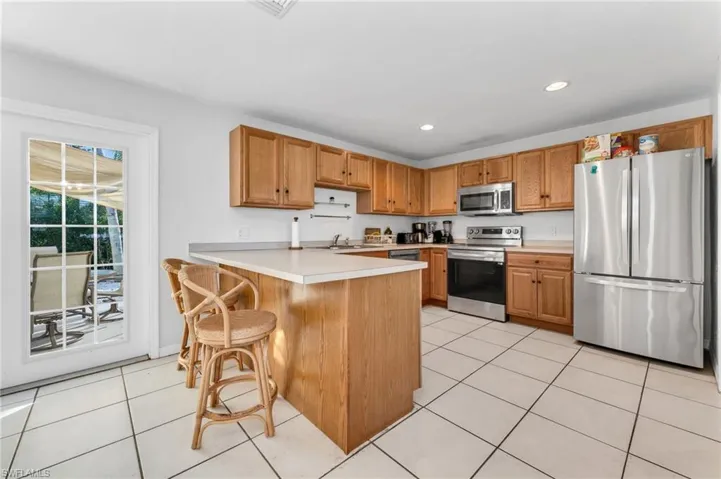 Unit A - Breakfast Bar/Kitchen