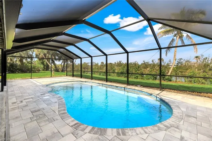 647 Rabbit Rd, Sanibel, Florida 33957