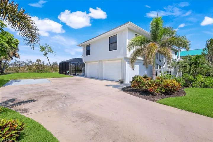 647 Rabbit Rd, Sanibel, Florida 33957