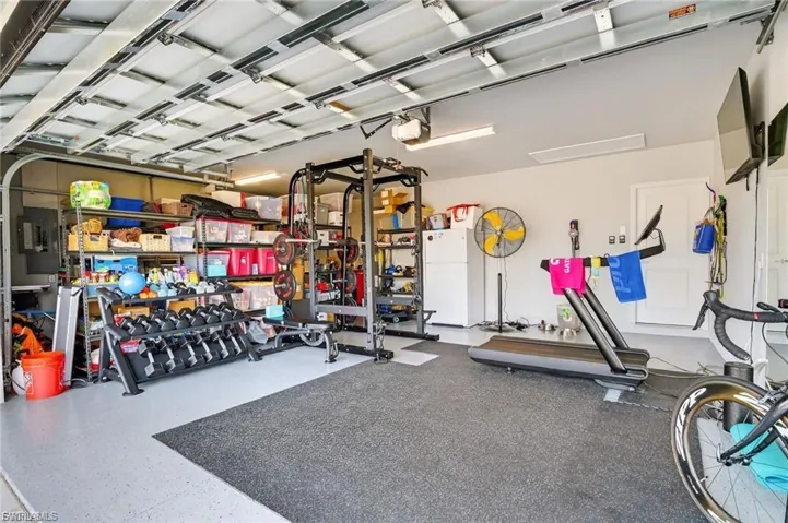 230 Ne 18th St, Cape Coral, Florida 33909