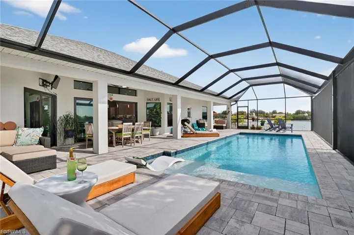 230 Ne 18th St, Cape Coral, Florida 33909