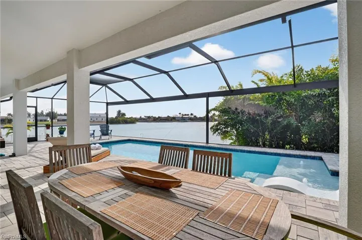 230 Ne 18th St, Cape Coral, Florida 33909