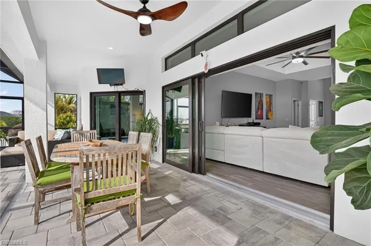 230 Ne 18th St, Cape Coral, Florida 33909