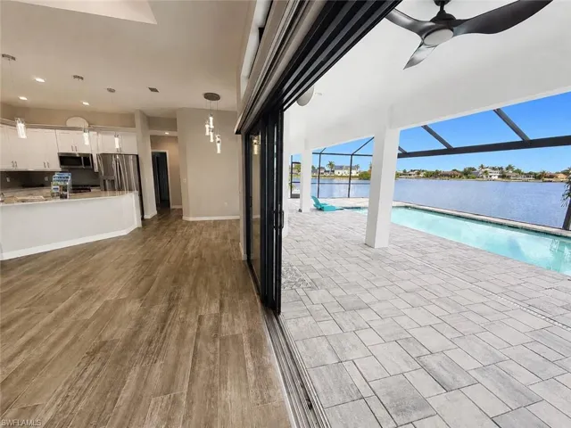 230 Ne 18th St, Cape Coral, Florida 33909