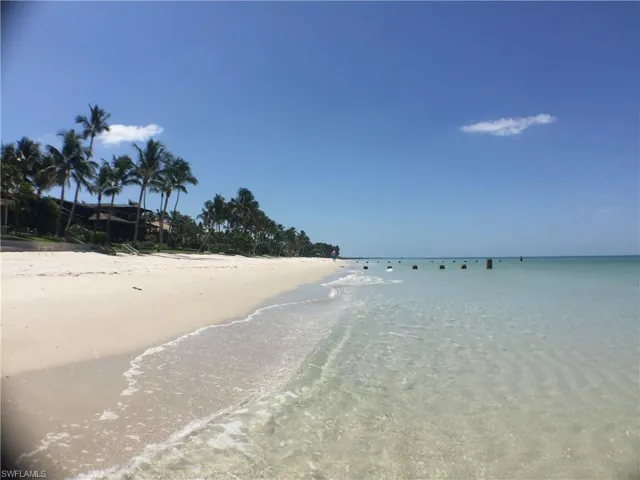 Naple's Beach - Gorgeous!