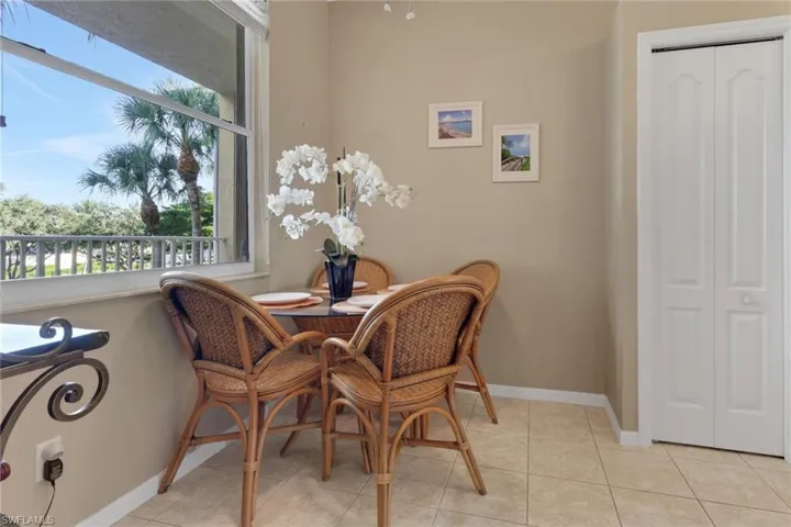 Eat in kitchen